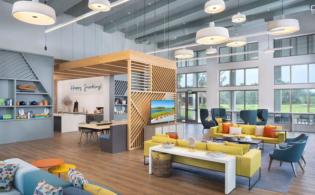 Camp Creek Lounge