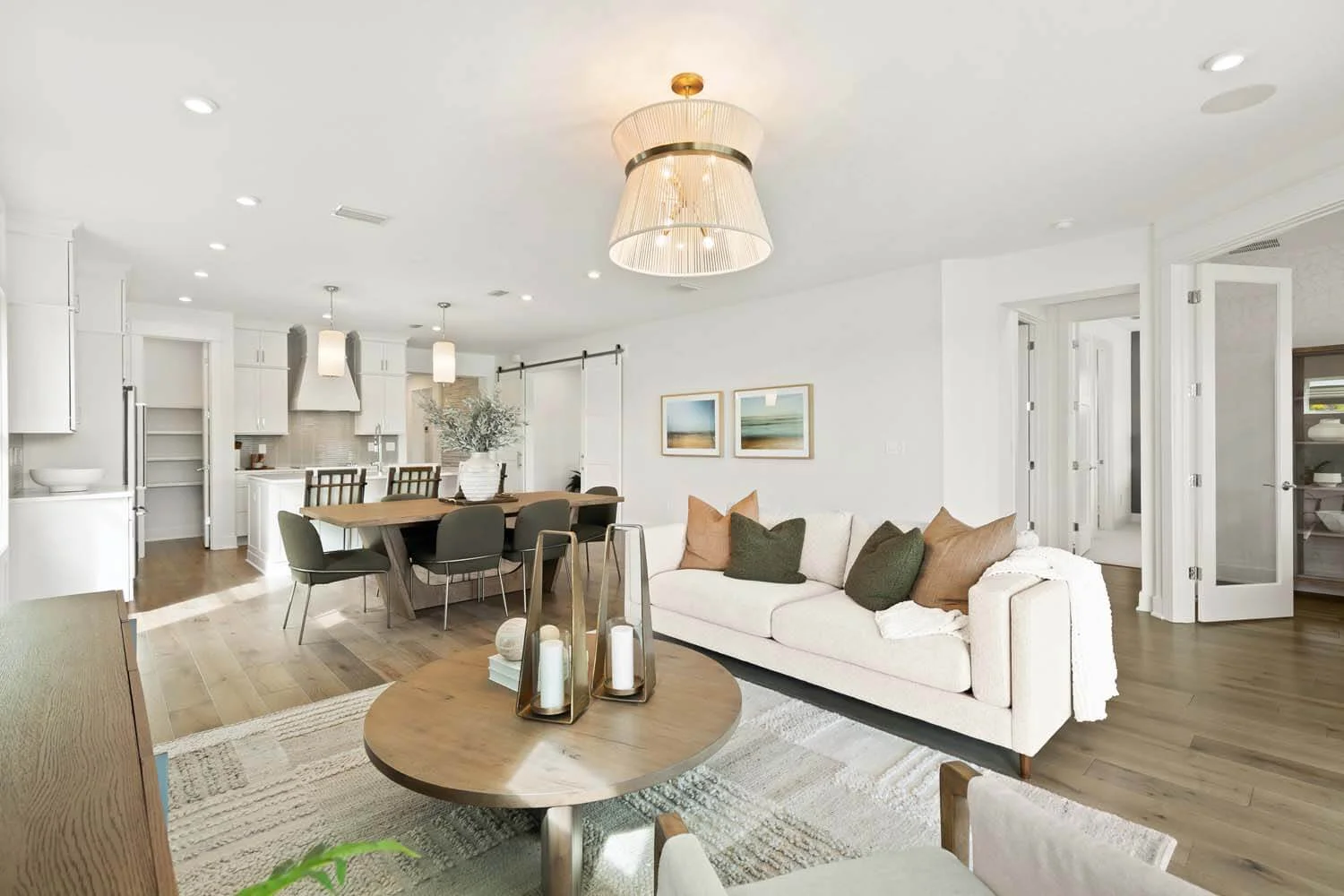 Southampton model home dining room