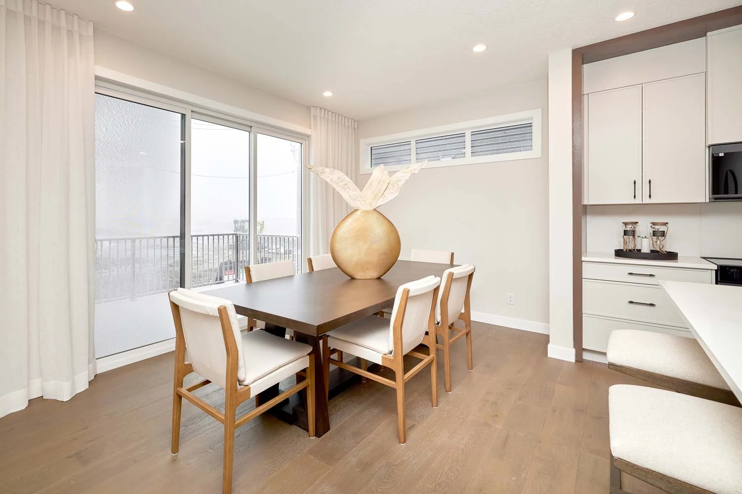 Cardel Designs Dining 02