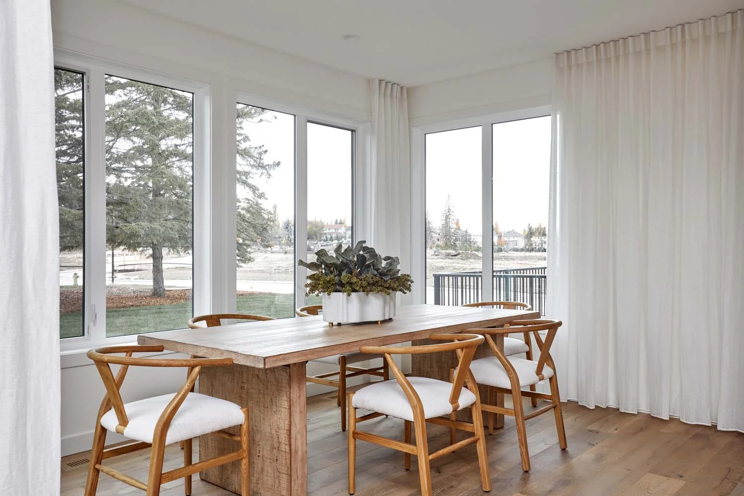 Cardel Designs Dining 15