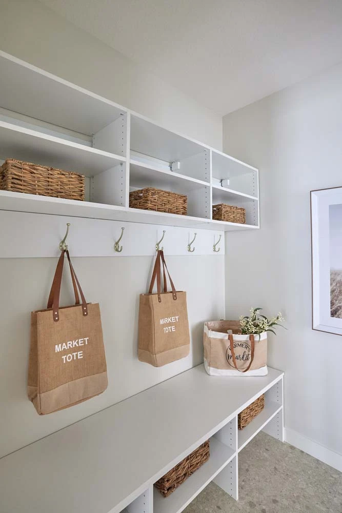 Cardel Designs Foyer Mudroom 15