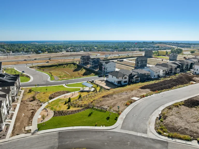 Three Hills - three-hills-gallery-01