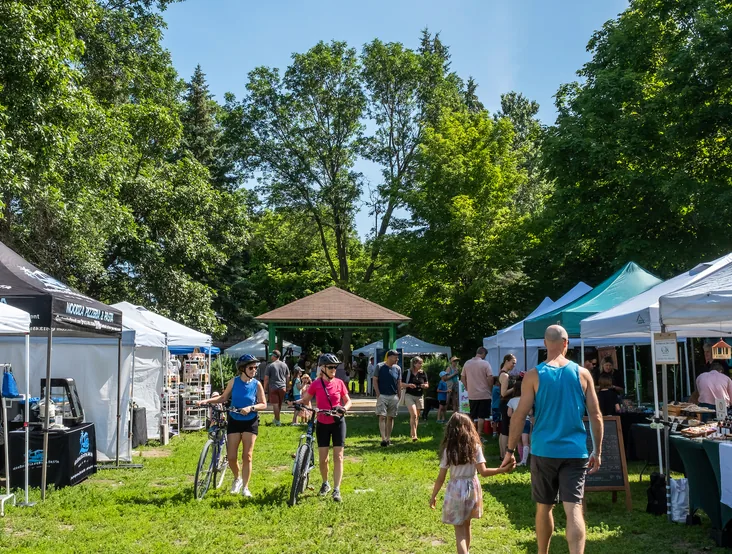 Outdoor market in Stittsville